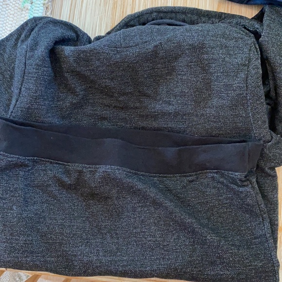 Pact organic hoodie size small - Picture 10 of 10